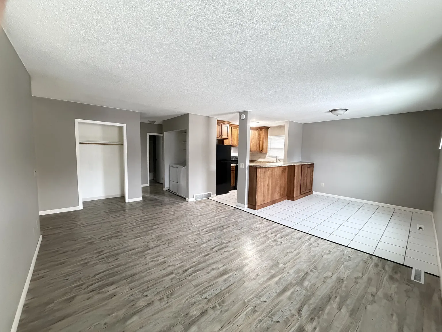 2 bed, 680 sqft, $950 — Photo 2