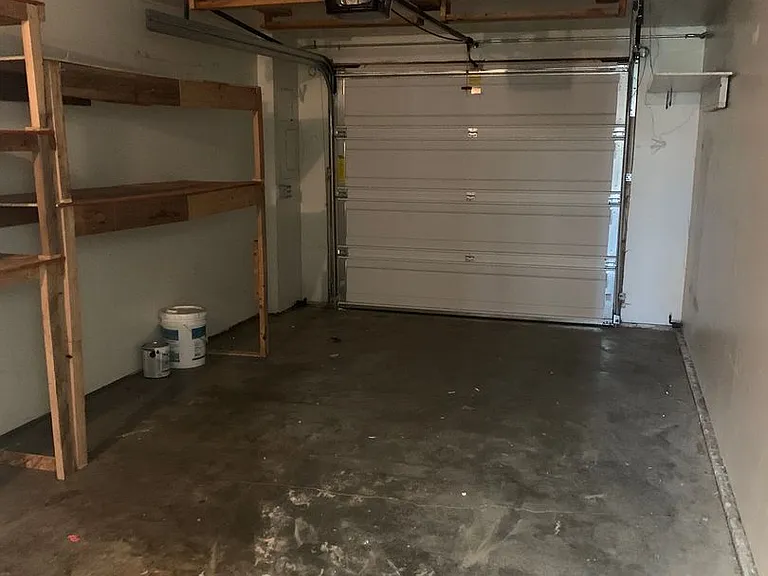 1160 Main St #A — Photo 21