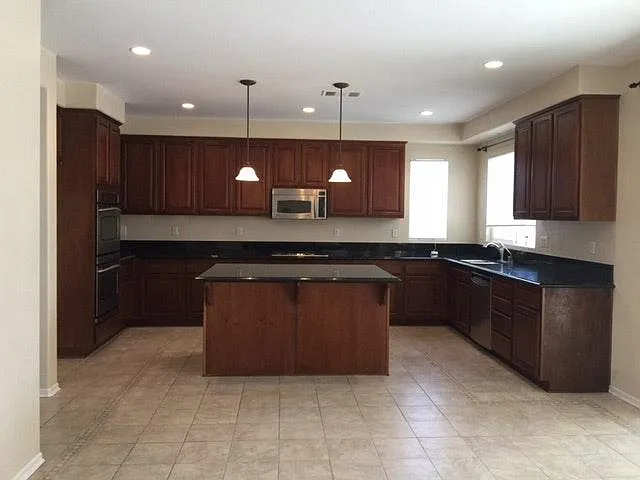 23379 Caliente Springs Ave — Photo 3