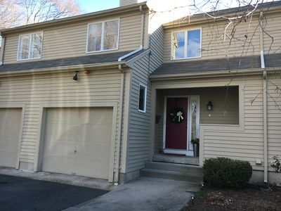 4 Poppasquash Rd, North Attleboro, MA, 02760