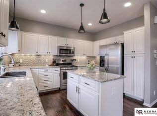 15020 Redman Ave, Omaha, NE 68116