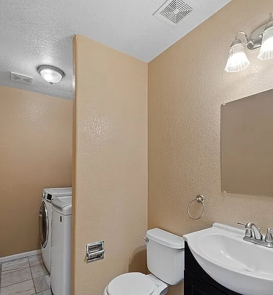 4635 W 63rd Pl — Photo 20