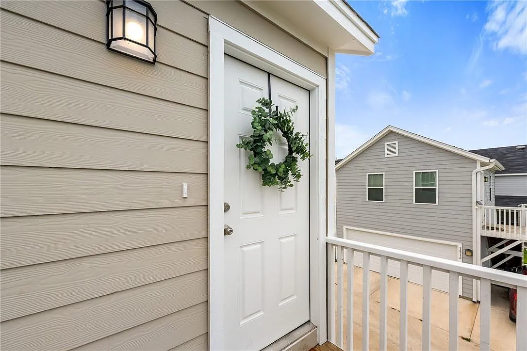 1 bed, 1.0 bath, 440 sqft, $1,200 — Photo 4