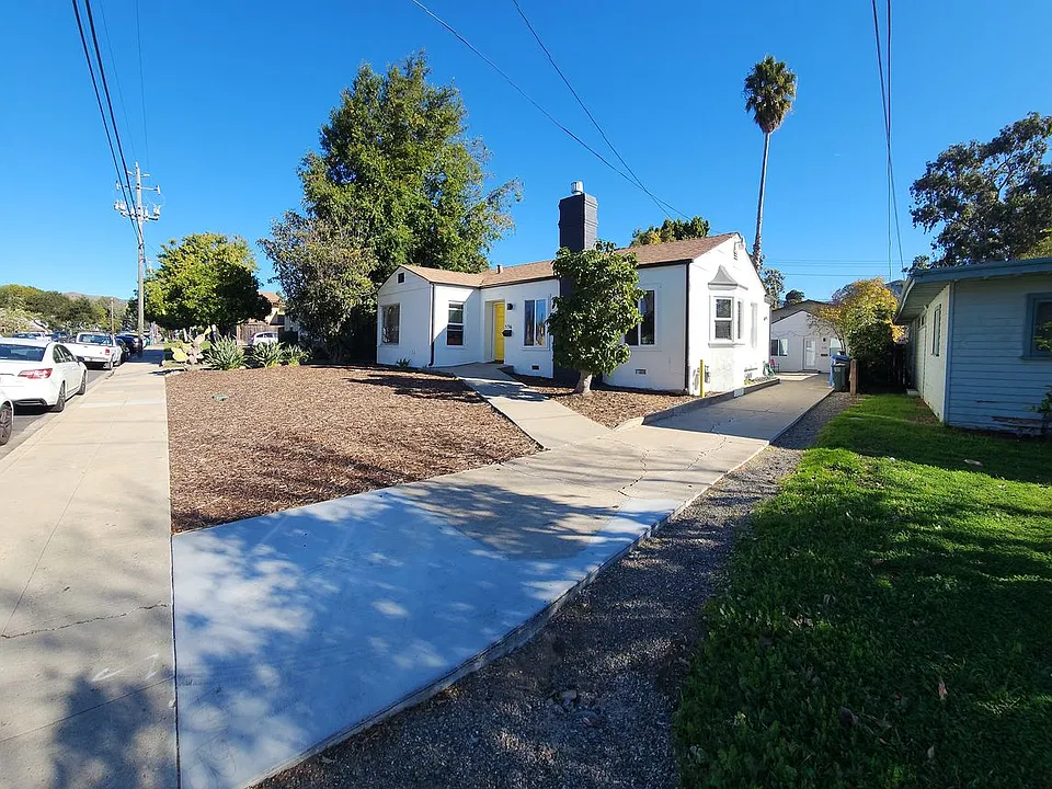 536 Hathway Ave