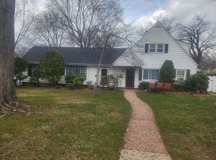 581 Kipp St #1, Teaneck, NJ 07666