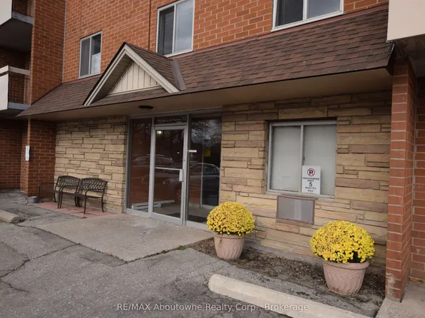 36 Freeborn Ave #505, Brantford, ON N3S 7J1