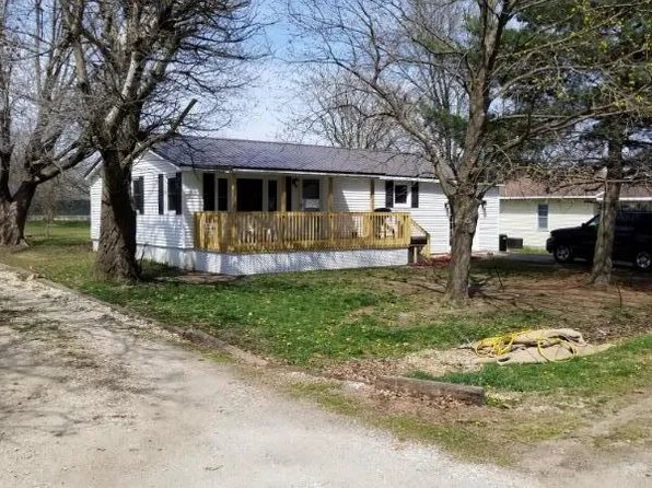 507 E Sanders St, La Plata, MO 63549