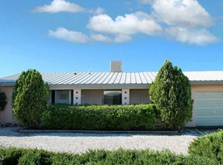 1012 E Mescal Dr, Pearce, AZ 85625