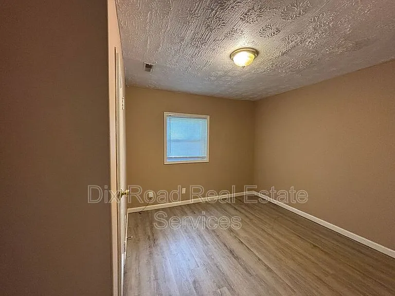 1739 Embury Park Rd — Photo 17