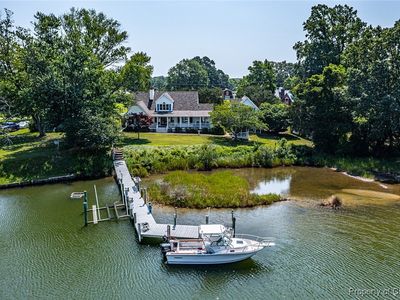 428 Sutton Ave, Reedville, VA, 22539