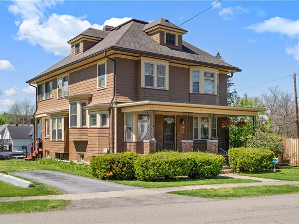 10 School St, Dansville, NY 14437