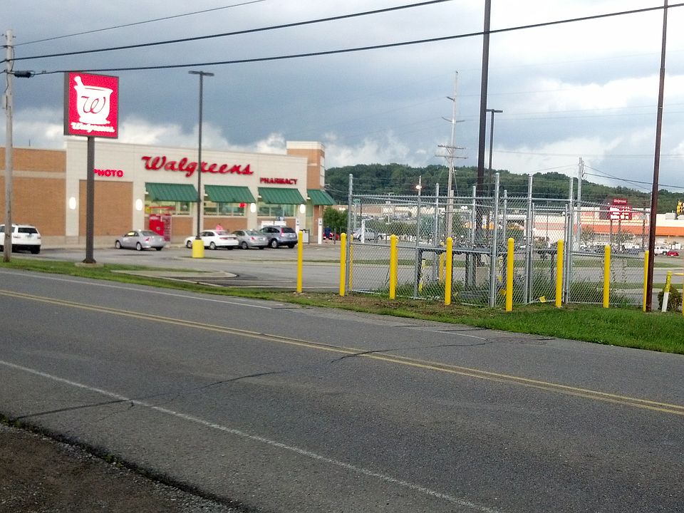 2nd image of 2645 Darlington Rd