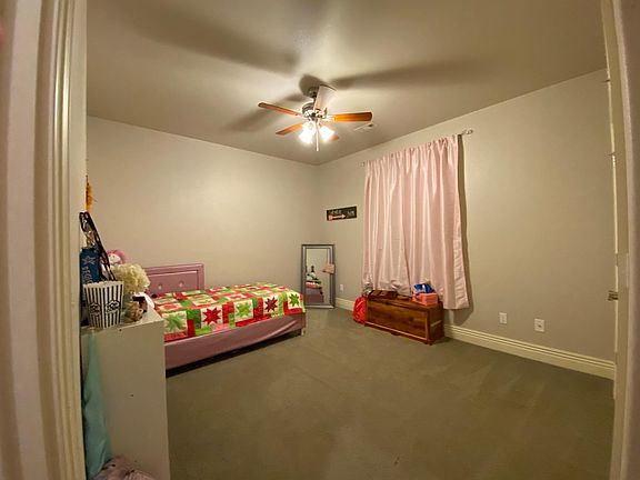 5th image of 4415 W Meadow Oaks Dr