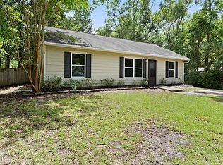 8725 Elm Ave, Ocean Springs, MS 39564