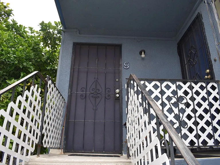 4167 Cherokee Ave — Photo 2