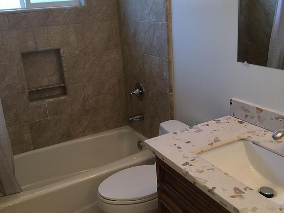 5th image of 279 Eastside Dr