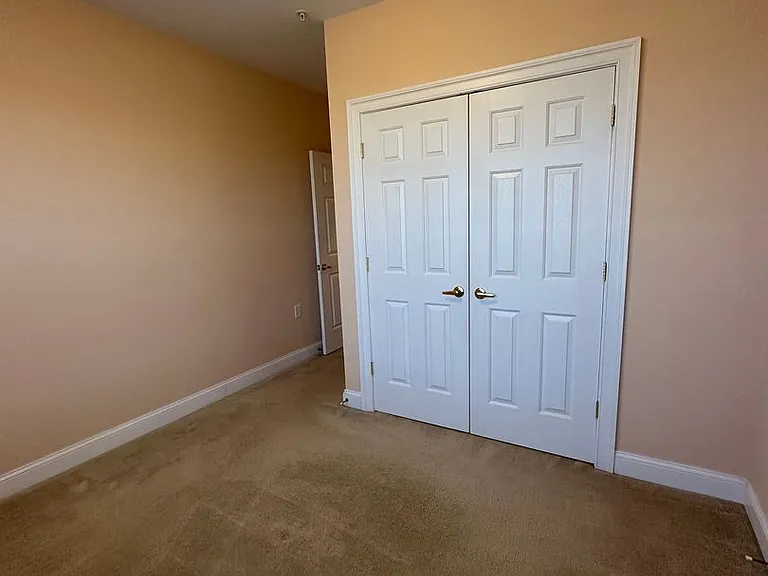 1501 Glenwood Station Ln #304 — Photo 15