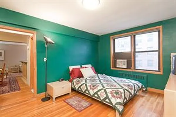 Sold by Douglas Elliman | media 19