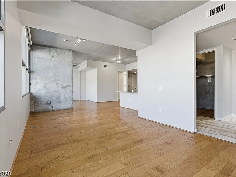 353 E Bonneville Ave #295 — Photo 10