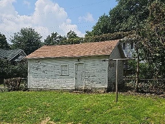 4th image of 2704 N 45th St