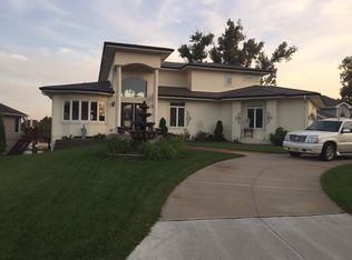 7913 Maui Cir, Papillion, NE 68046