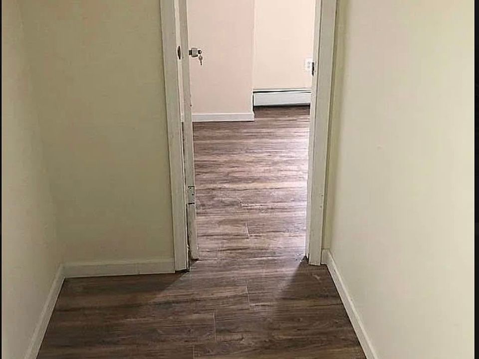 2nd image of 173 Slater St #2