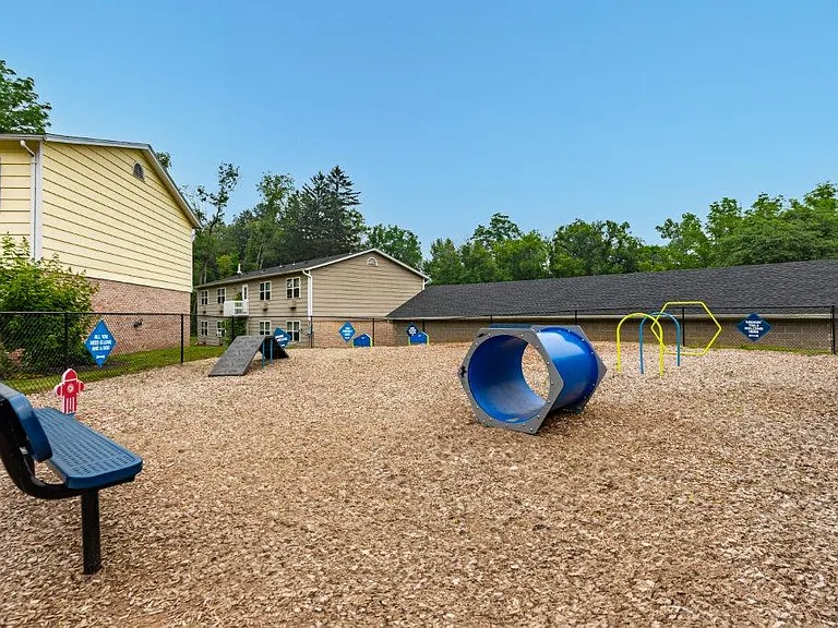 Penfield Village Apartment Homes — Photo 11