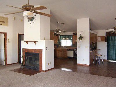 Great Room w/Fireplace