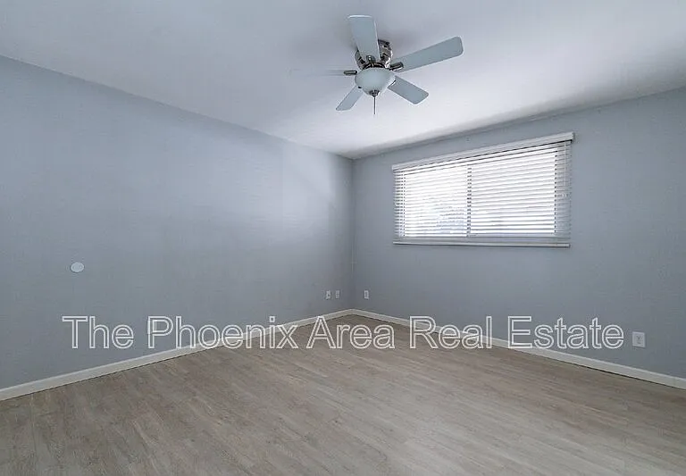1001 E Campus Dr — Photo 13