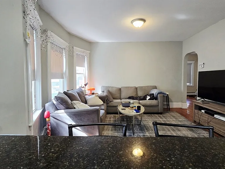 60 Bristol Rd #1 — Photo 3