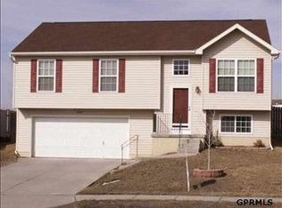 10860 Potter St, Omaha, NE 68142