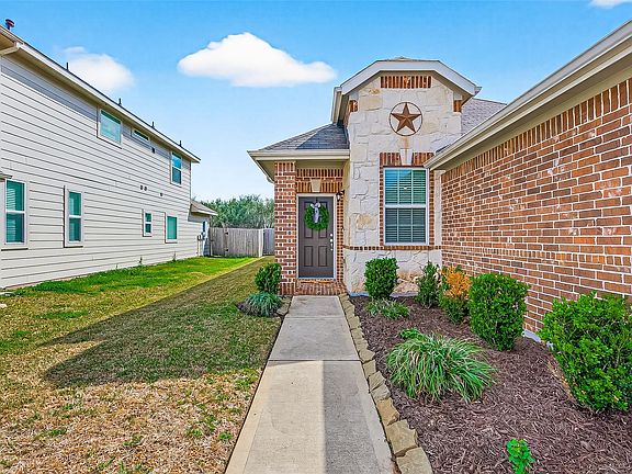 2nd image of 6027 Prince Place Dr