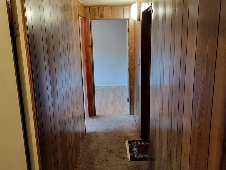 2074.5 Willeys Lake Rd — Photo 11