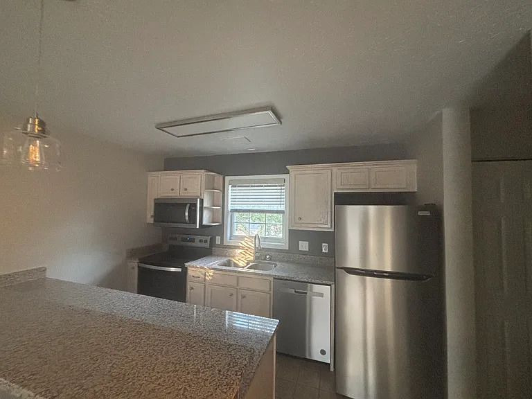 Colonial Dr — Photo 8