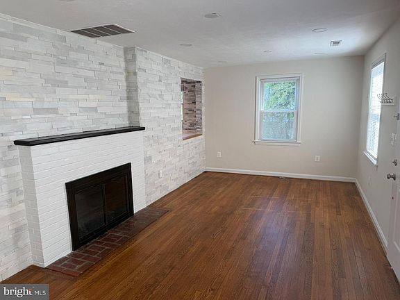 5th image of 2923 Fairhill Rd