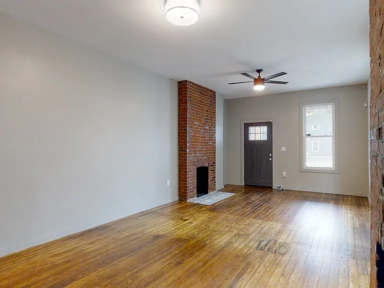 1238 E Mound St — Photo 29