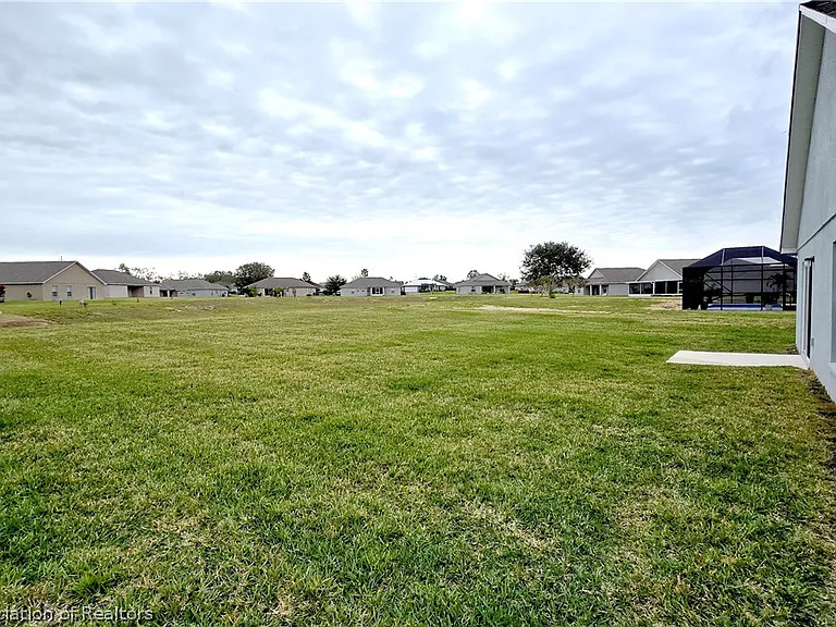 3120 Calypso Dr — Photo 32