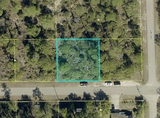 805 E 17th St, Lehigh Acres, FL 33972