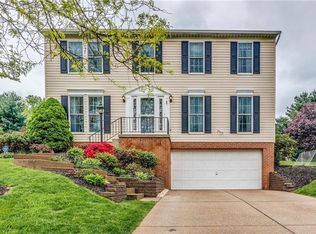 50 Rodgers Dr, Coraopolis, PA
