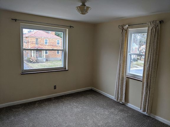 5th image of 1970 Connecticut Ave #1