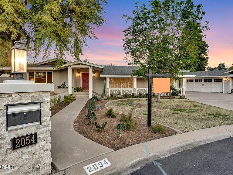 2054 E Rancho Dr — Photo 1