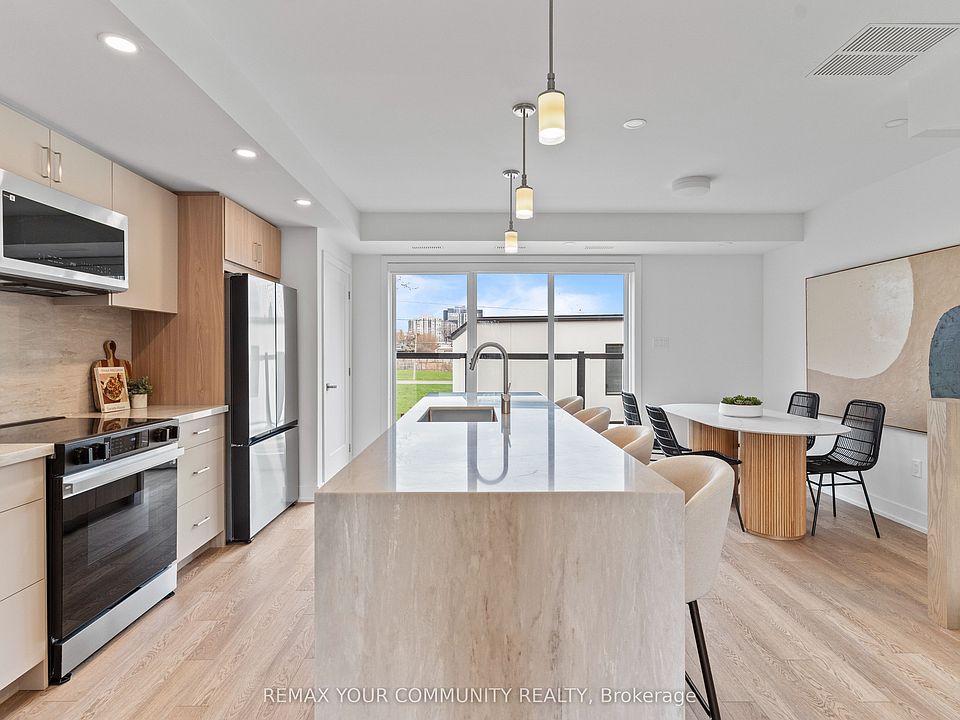 1st image of 15 Acorn Ave Unit 3