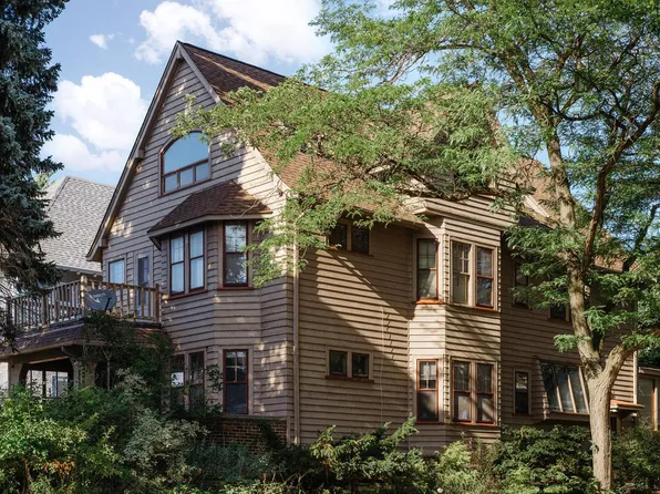 3000 North Murray AVENUE, Milwaukee, WI 53211