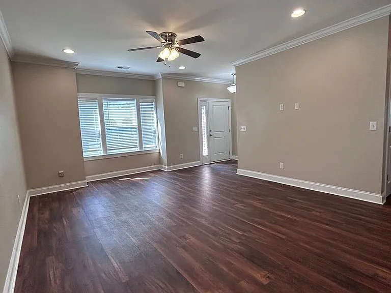 4730 Mint Ave — Photo 4