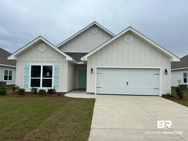 1st image of 4179 Montague Dr