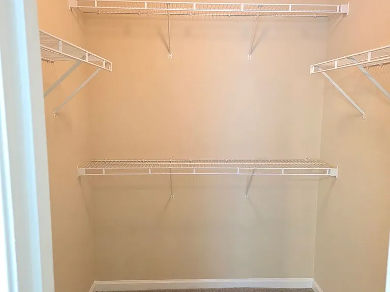 233 Overlook Dr — Photo 11