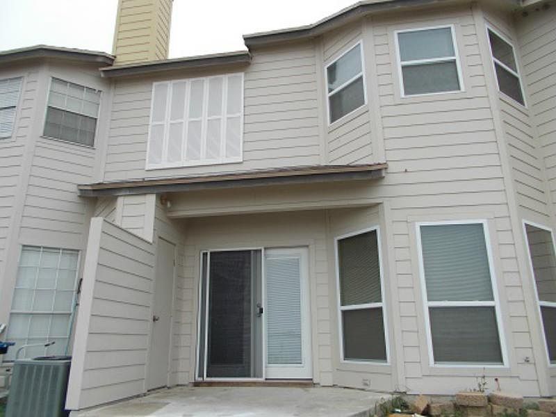 2nd image of 1001 Bayview Blvd APT Q