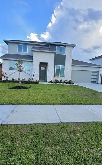 1015 Starcross Bend Dr — Photo 2