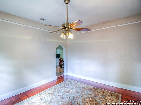 4th image of 139 Wickes St
