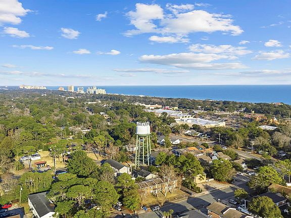 4th image of 604 37th Ave. N